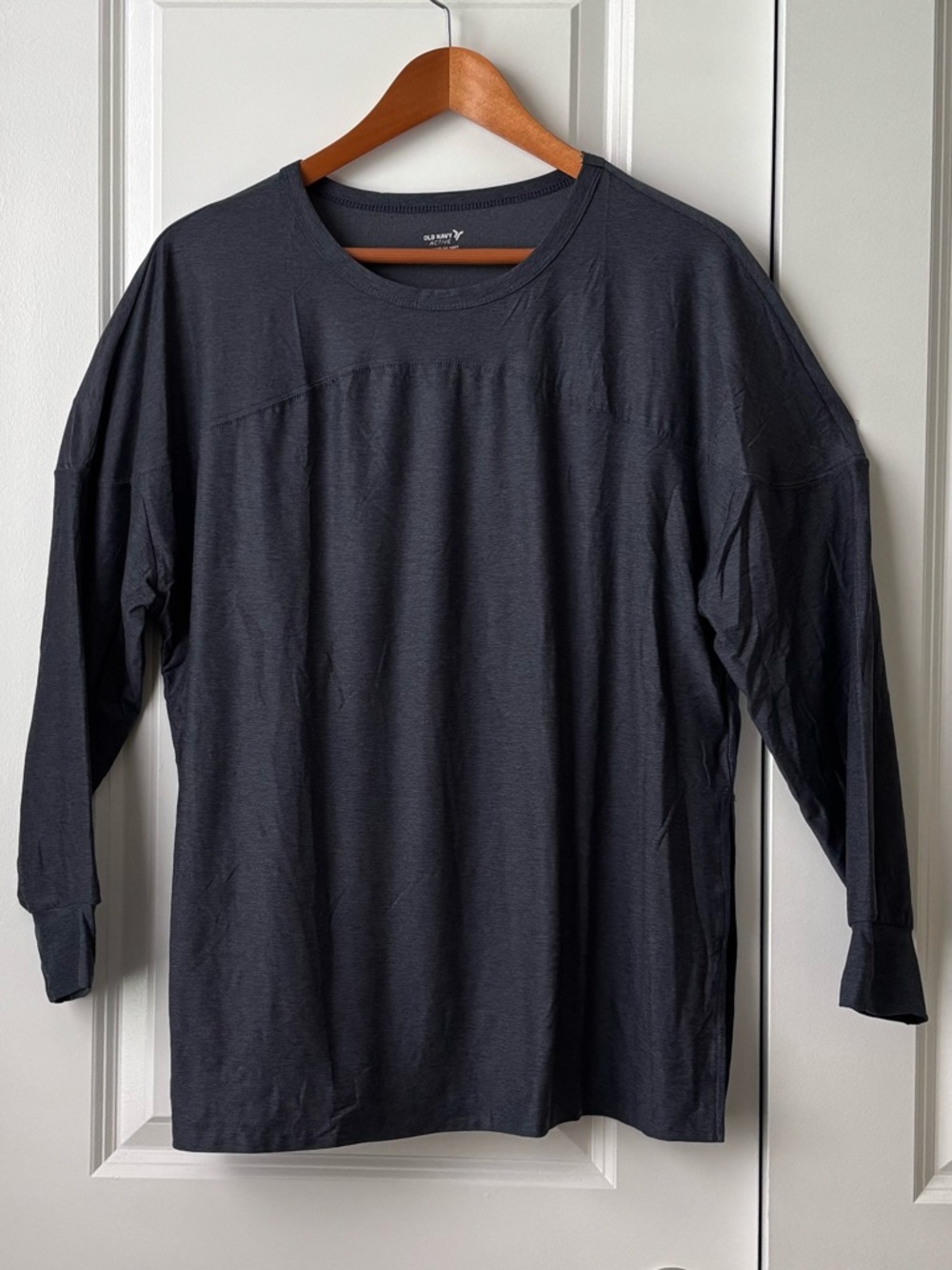 Old Navy Active Cloud 94 Soft Go-Dry LS Workout Top / Tunic Heather Denim Blue M